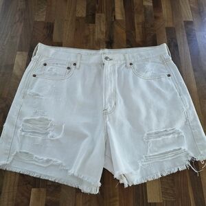 American Eagle 90’s Boyfriend Distressed White Denim Shorts Size 16 NWT